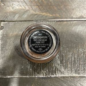 MAC Cosmetics Prolong Paint Pot in shade *Groundwork*